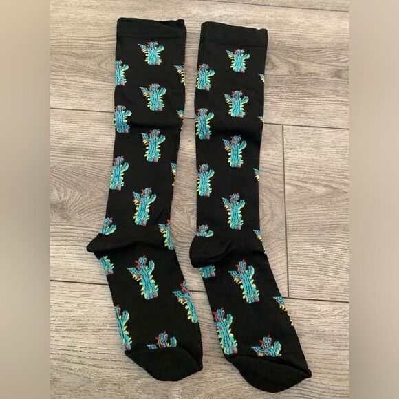 Compression socks with cactus designs brand new - Picture 2 of 4